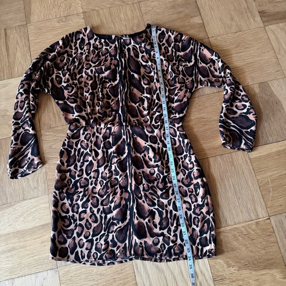 Aritzia Babaton Size 10 Samson Leopard Mini Shift Dress with Pockets - Picture 10 of 11